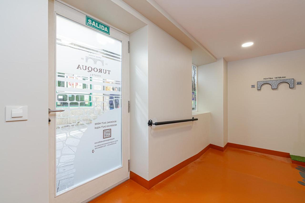 Turoqua Hostel Ποντεβέντρα Εξωτερικό φωτογραφία